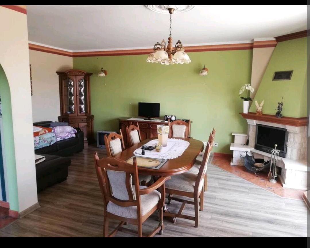 Apartament W Domu Z Kominkiem I Ogrodem Reda Ngoại thất bức ảnh